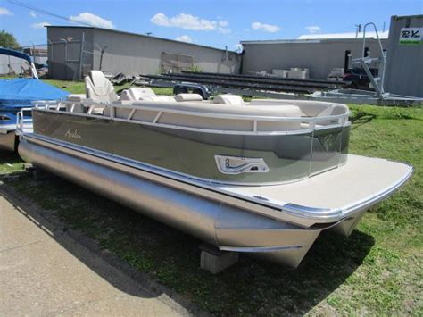 Craigslist charleston boats - charleston, WV for sale "pontoon boat" - craigslist. loading. reading. writing. saving. searching. refresh the page. craigslist For Sale "pontoon boat" in Charleston, WV. see also. Maxcraft pontoon. $1,900 ... Charleston, WV 2023 RANGER Z518 W/ MERCURY 200. $54,420. CALL OR TEXT ZACK 865-765-3652 ...